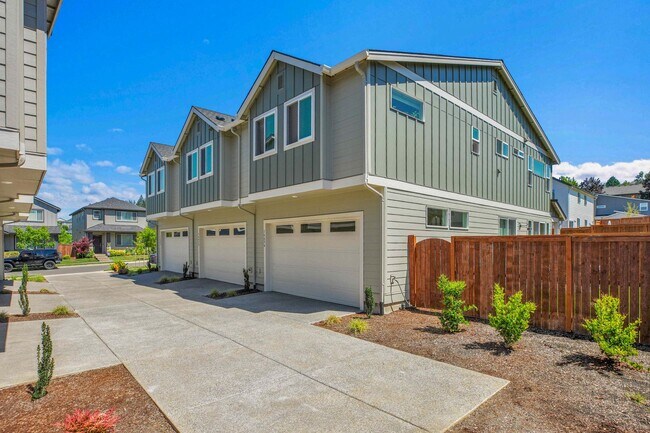 Building Photo - 16652 SW Darling Ln