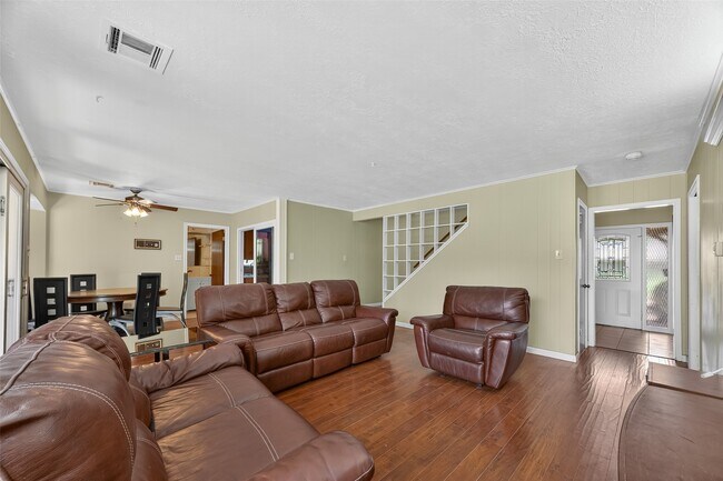 Building Photo - 9123 Langdon Ln
