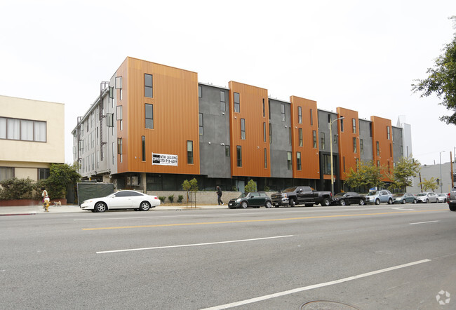 Building - Copper Designer Lofts