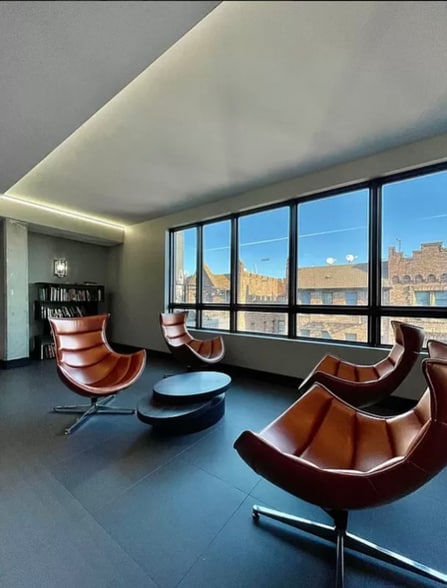 Building Photo - 24 Ford St