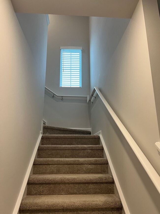 Building Photo - Brand New Home in Waterway Commons – 4BR /...