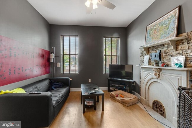 Primary Photo - 803 Cameron St