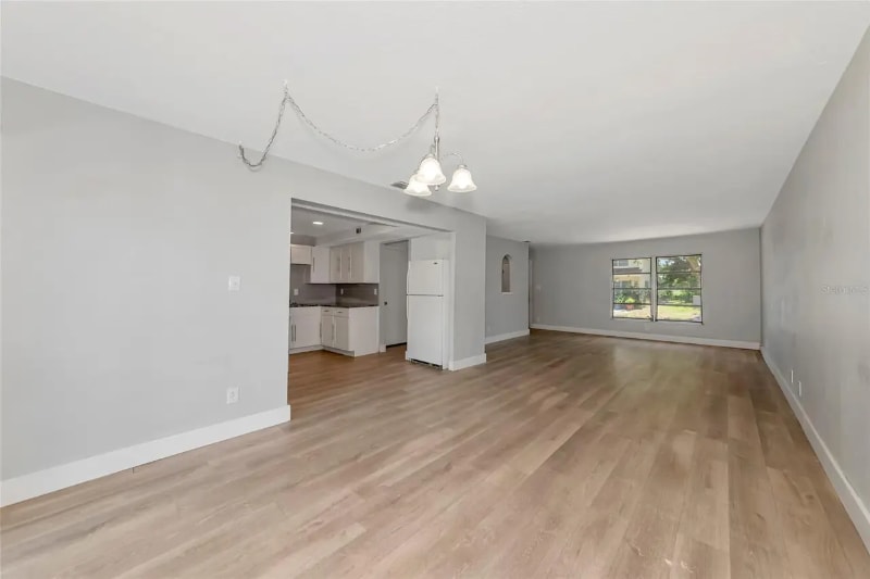 Building Photo - 405 Barlow Ave