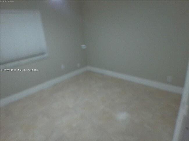 Building Photo - 618 NW 46th Ave
