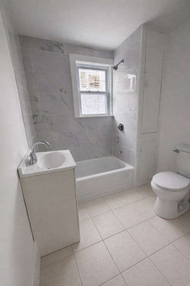 Building Photo - 50 Haffards St