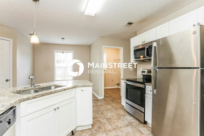 Building Photo - 3 Bedroom Pet-Friendly Home in Covington, ...