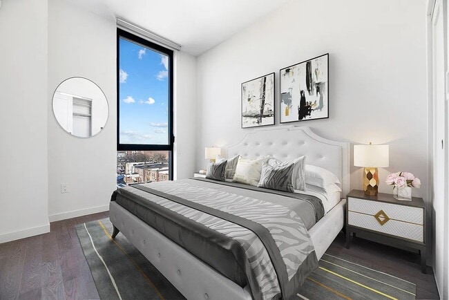 Building Photo - 91-09 Roosevelt Avenue