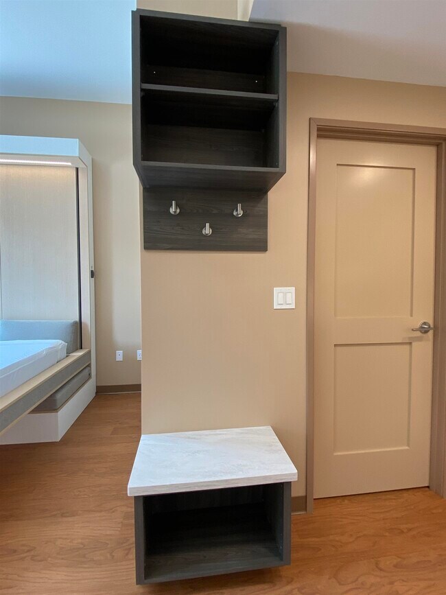 Building Photo - 83 Hanover St