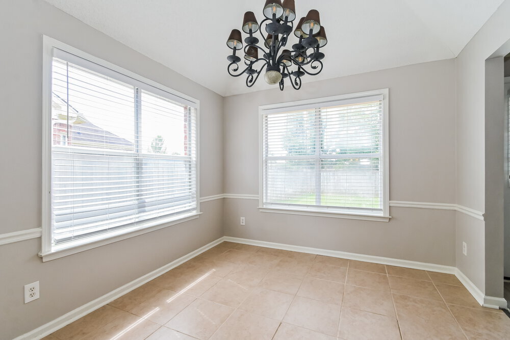 Building Photo - 1141 Red Fern Cir E