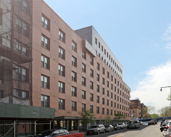 The Clark Brooklyn, NY Apartment Finder