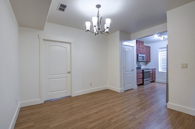 Building Photo - 7401 Turnbull Ct