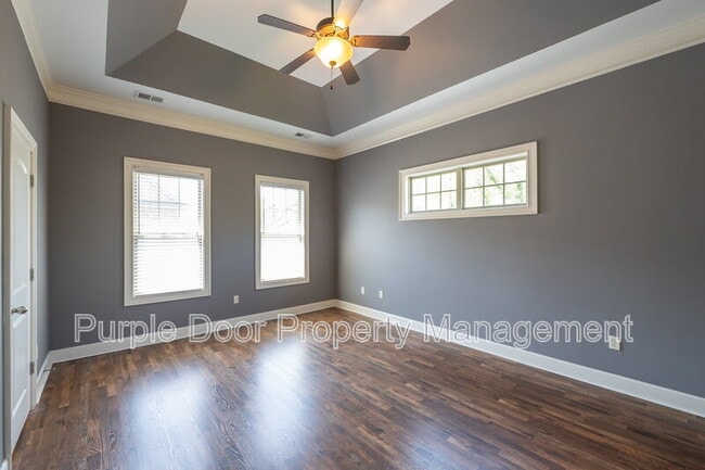 Building Photo - 913 Telfair Close