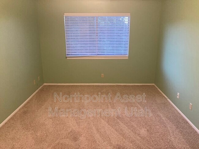 Building Photo - 4144 S Oak Meadows Dr