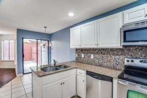 Building Photo - 4242 N Capistrano Dr