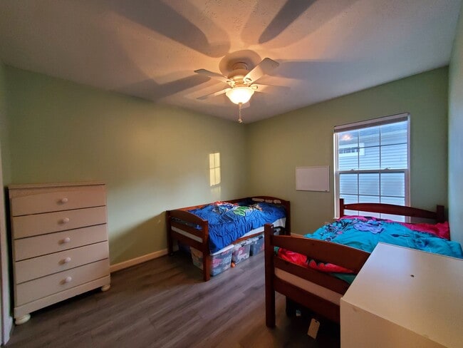 Building Photo - 8937 Merryvale Dr