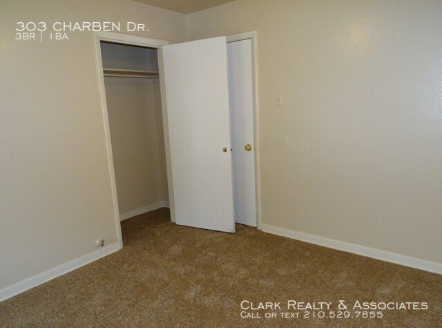 Building Photo - 303 Charben Dr., San Antonio, TX. 78237
