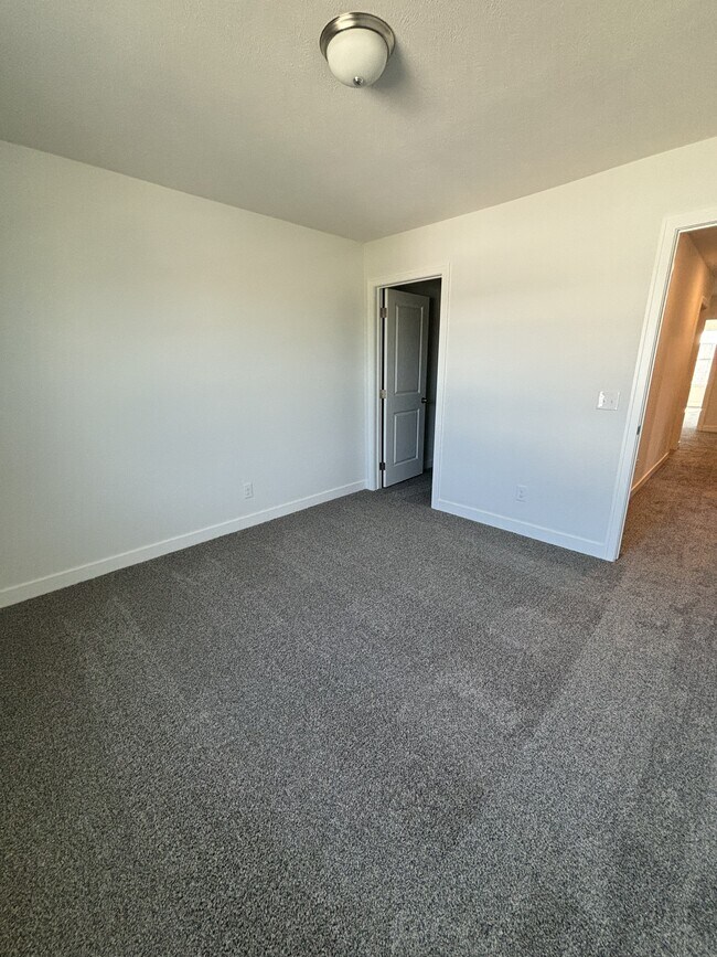 Building Photo - 11407 N 161st Ct