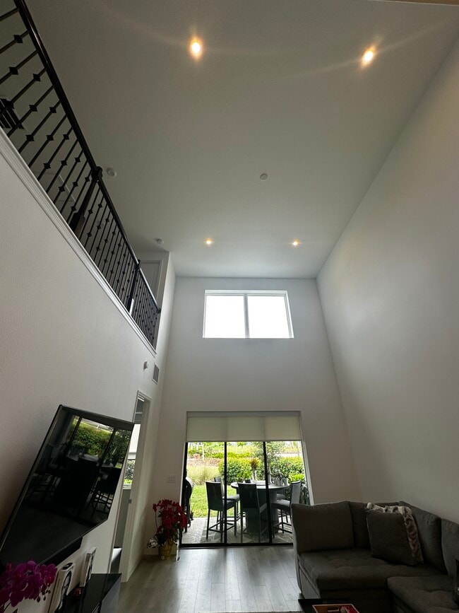 Building Photo - 1368 Blue Stem Ln