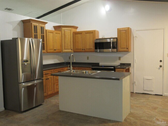 Building Photo - 5337 E Avenida De Golf