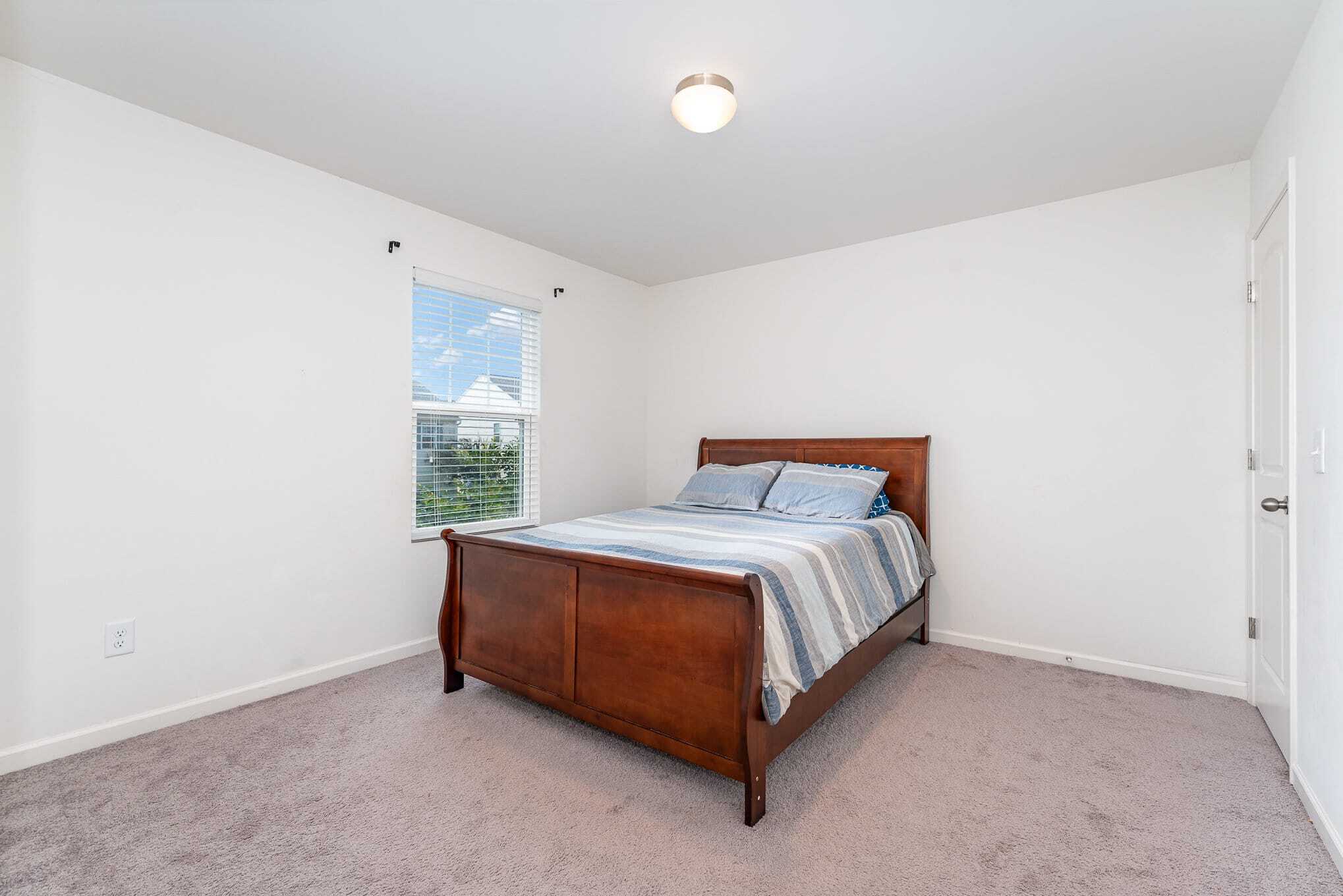 Building Photo - 5514 Hardie Farm Dr