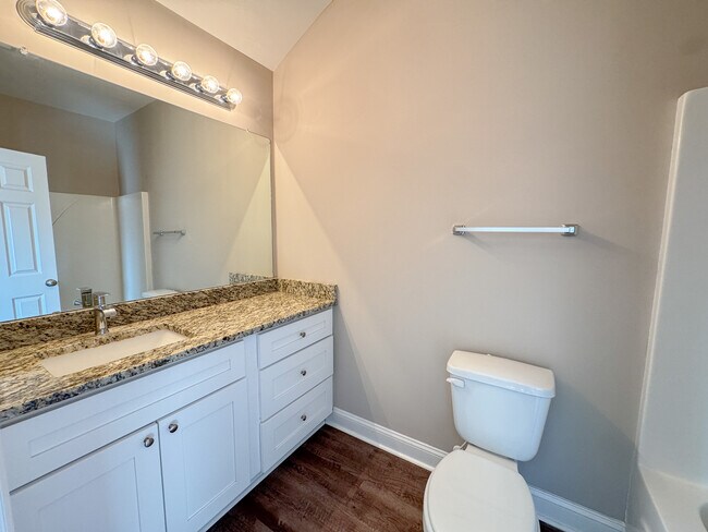 Building Photo - 215 Way Bill Cir