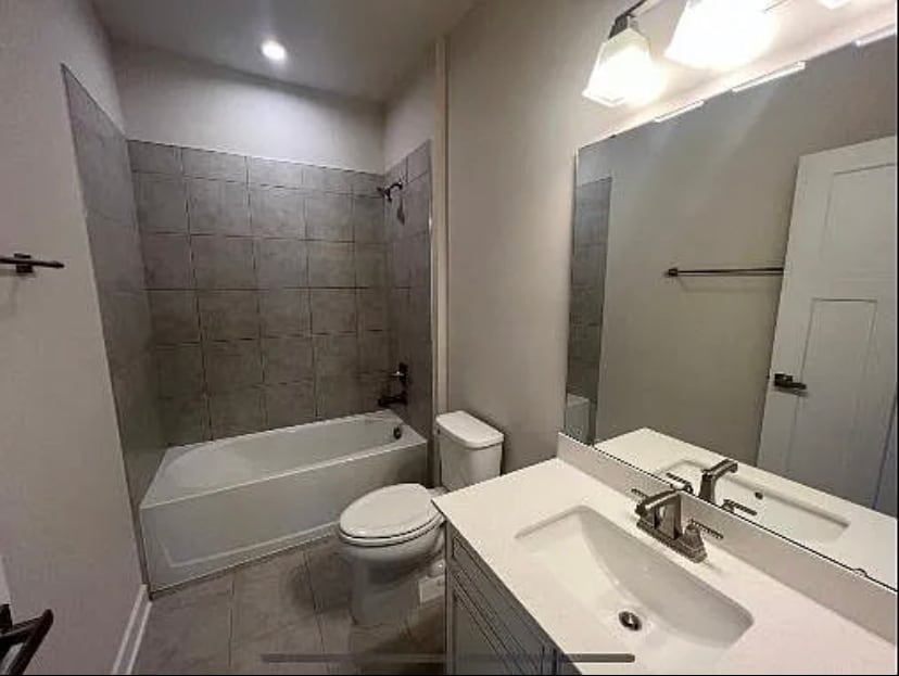 Building Photo - 8053 Warbler Way