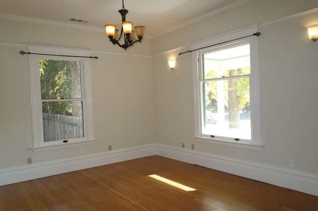 Building Photo - Charming 1910 Winters Home – 3 Bed, 2 Bath – Steps from Historic Downtown