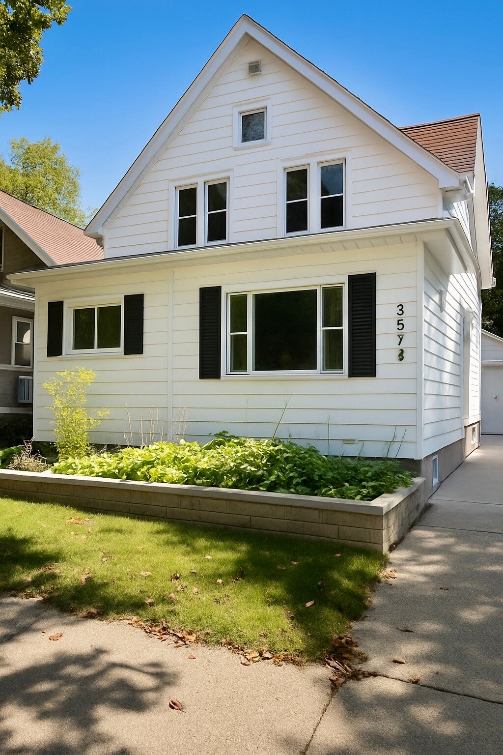 Building Photo - 3374 S Indiana Ave