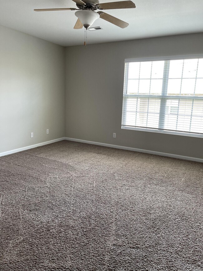 Building Photo - 764 Casey Ln