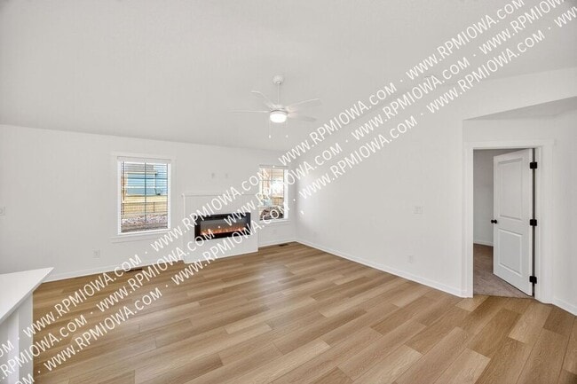 Building Photo - 318 SW 16th St