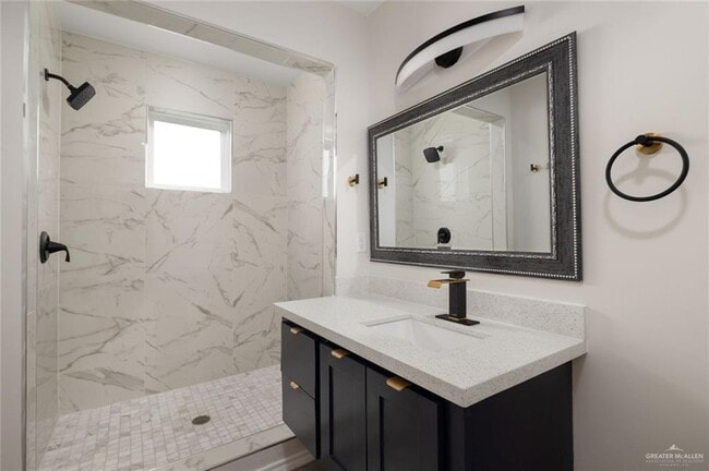 Building Photo - 609 E Interstate Hwy 2