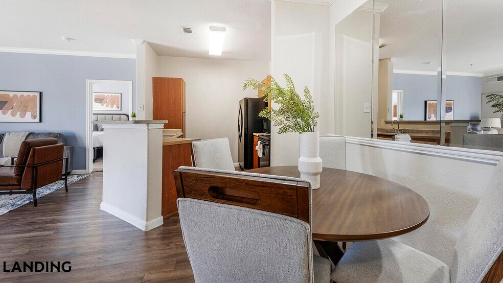 Building Photo - 1215 W Slaughter Ln