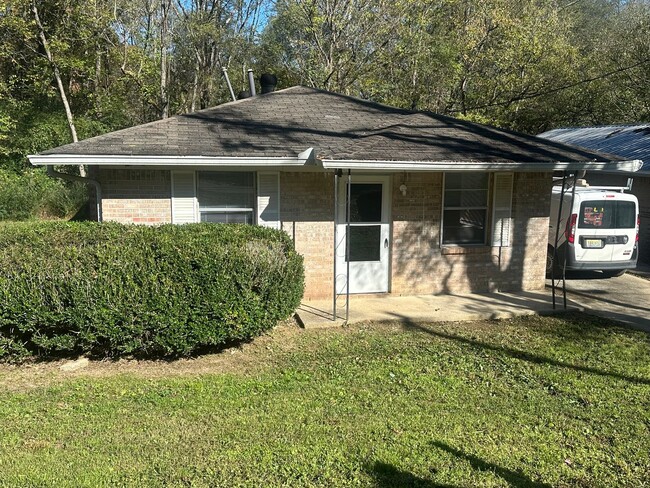 Primary Photo - Home for rent in Pratt City