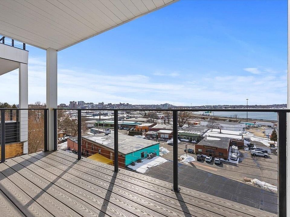 Building Photo - 218 Washington Ave