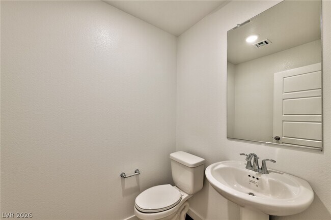 Building Photo - 6288 Foxes Dl St