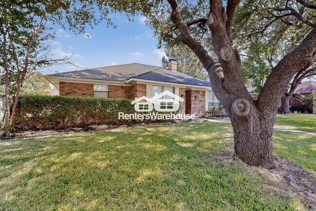 Building Photo - Completely Refreshed Plano Home Ready for ...