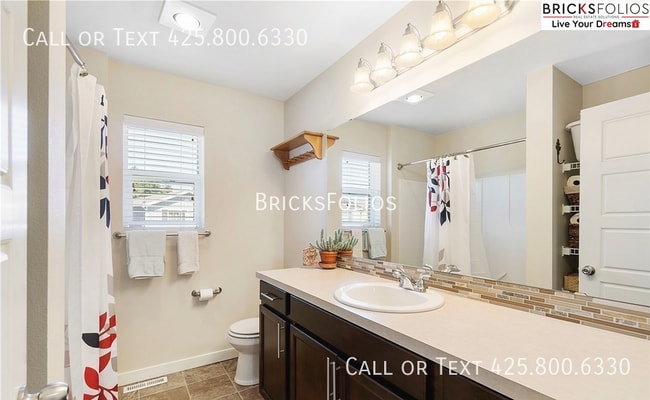 Building Photo - 11557 174th St E