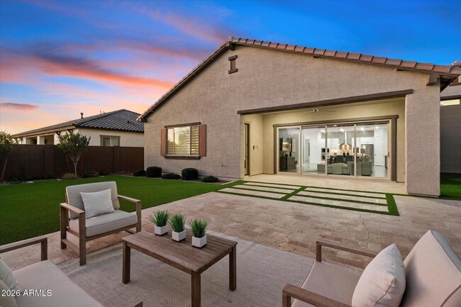 Building Photo - 7403 W Lisbon Ln