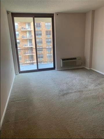 Building Photo - 2 Constitution Ct