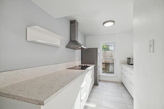 Building Photo - 505 Westcott St