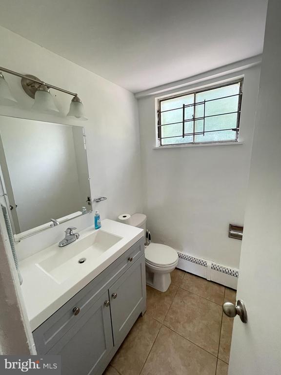 Building Photo - 14105 Robinson Ct