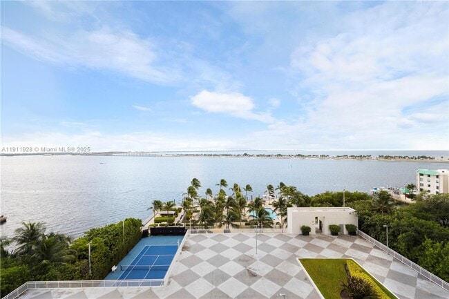 Building Photo - 2101 Brickell Ave