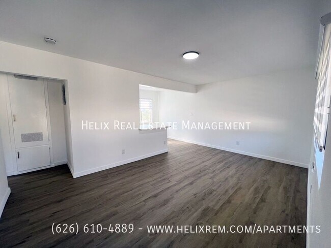 Building Photo - 523 E Live Oak Ave