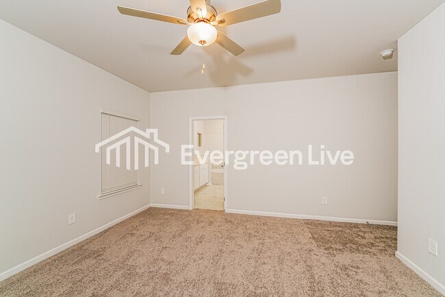 Building Photo - 152 Fenwick Pl