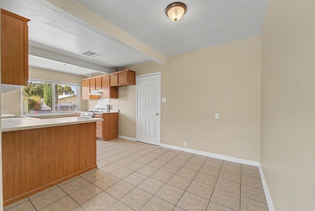Building Photo - 1423 Wendell Way