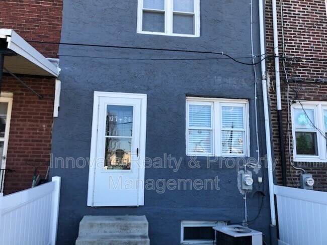 Building Photo - 3726 Richmond St