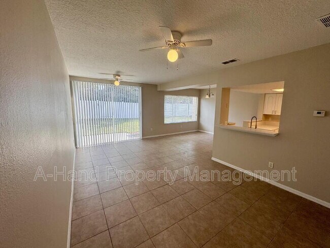 Building Photo - 824 Washington Palm Loop
