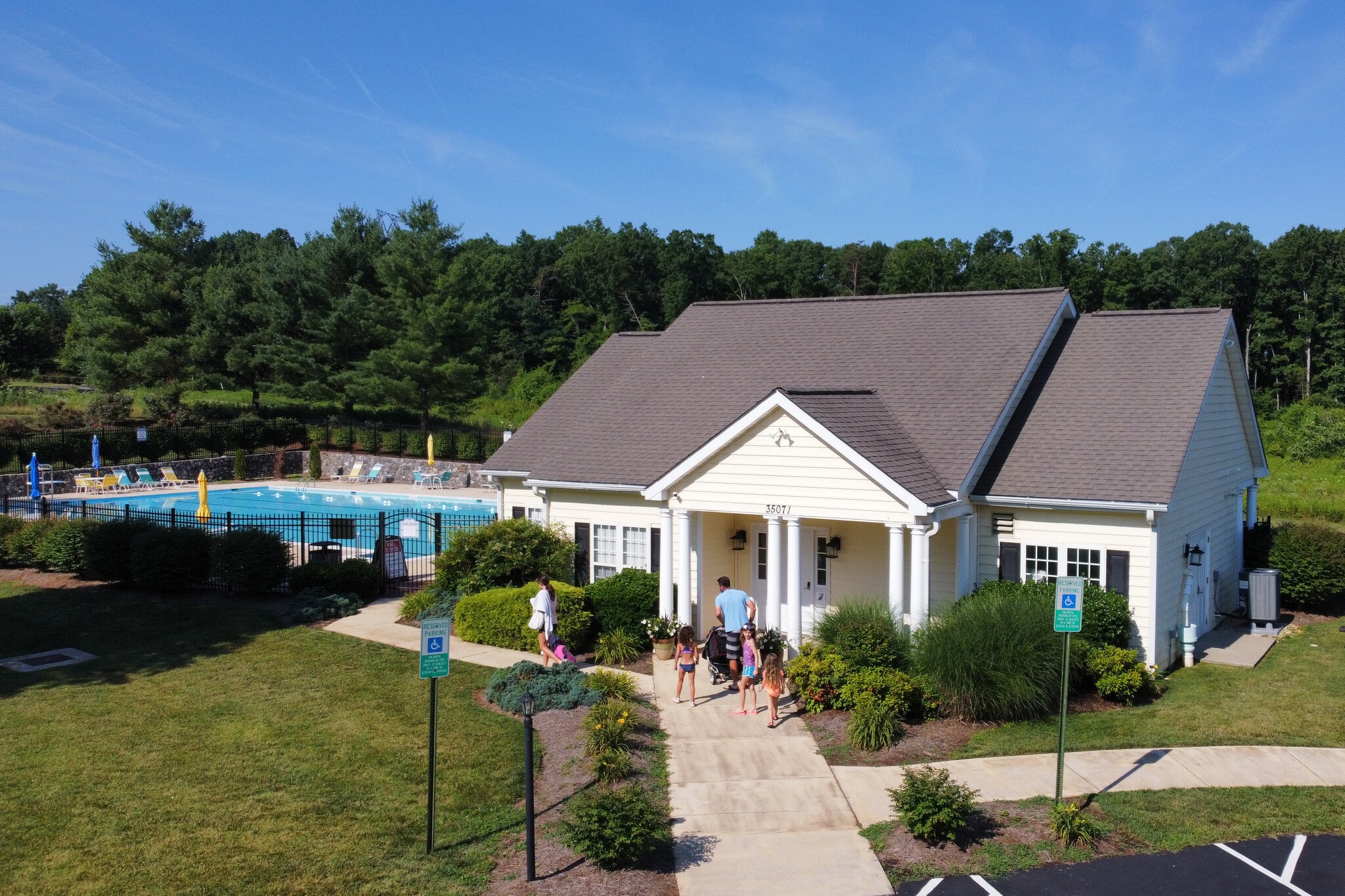 swimming pool - 35270 Overlook Dr