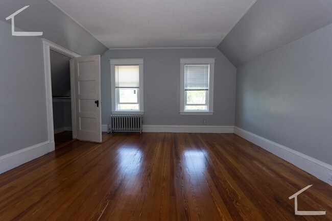 Building Photo - 116 Pearson Ave