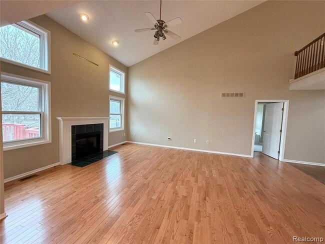 Building Photo - 28975 Hearthstone Dr